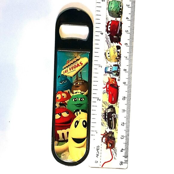 Mars M&Ms Las Vegas Bottle Opener Fridge Magnet Souvenir - Picture 3 of 3